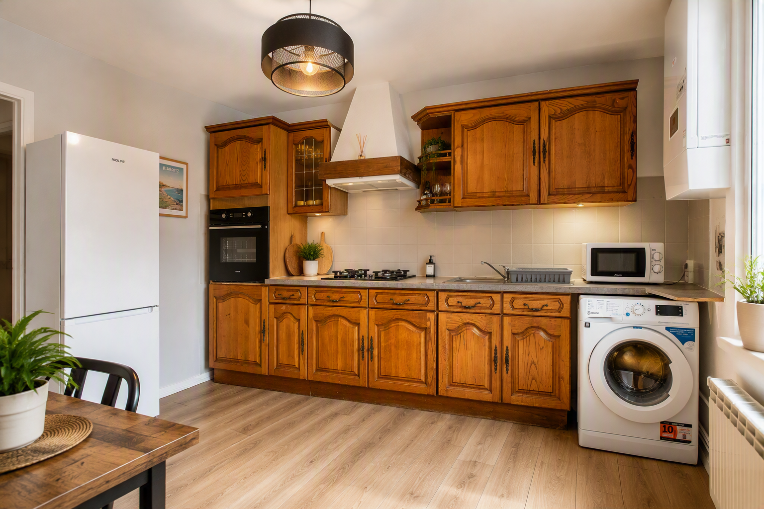 Cuisine équipée avec lave-linge, location curiste à Dax